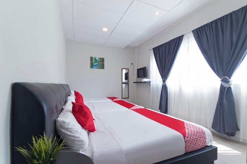 Oyo 702 D View Hotel Mersing Exterior photo
